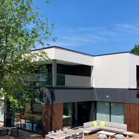 Hotelya - Lille D'ascq Bed and breakfast Villeneuve-d'Ascq