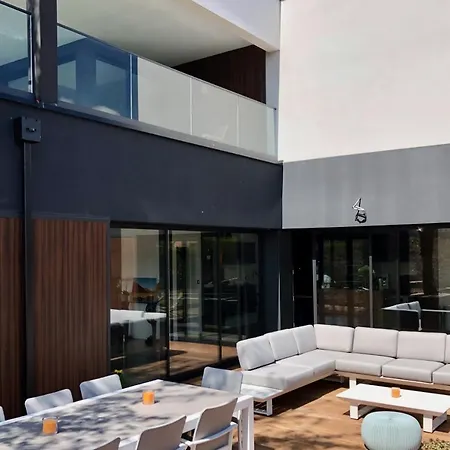 Hotelya - Lille D'ascq Bed and breakfast Villeneuve-d'Ascq