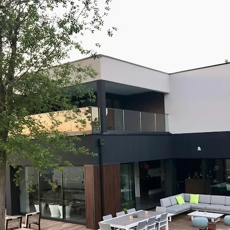 Hotelya - Lille D'ascq Villeneuve-d'Ascq