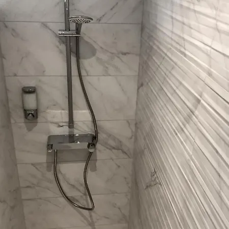 Hotelya - Lille D'ascq فيلنوف داسك