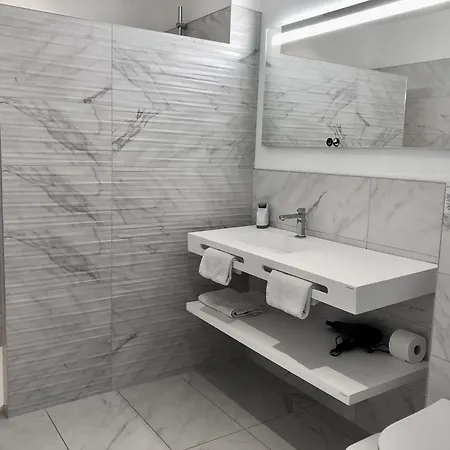 Bed and breakfast Hotelya - Lille D'ascq