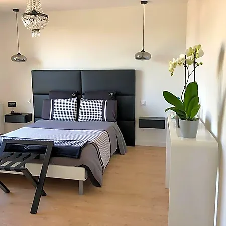 ベッド・アンド・ブレックファスト Hotelya - Lille D'ascq ヴィルヌーヴ＝ダスク
