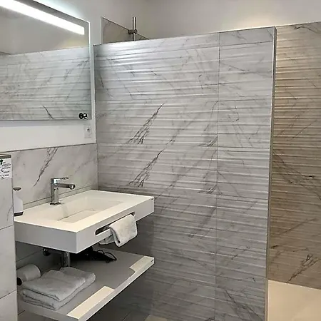 Hotelya - Lille D'ascq 4* ヴィルヌーヴ＝ダスク