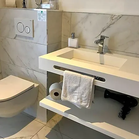 Hotelya - Lille D'ascq