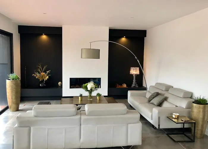 Alojamento de Acomodação e Pequeno-almoço Hôtelya - Lille D'ascq 4*